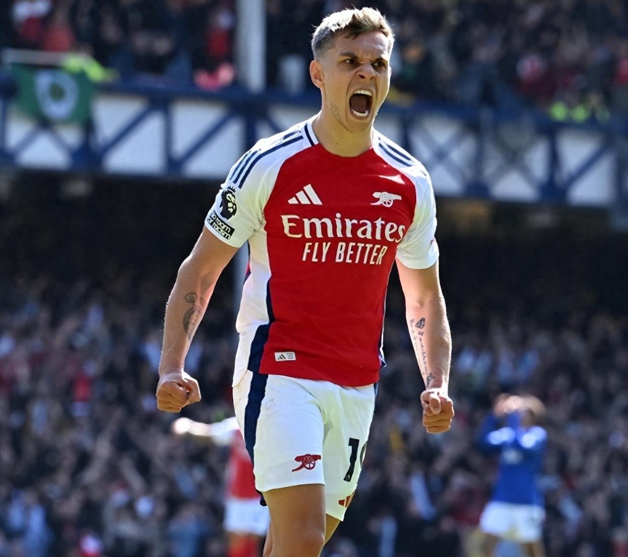 起调整为左 起调整为左