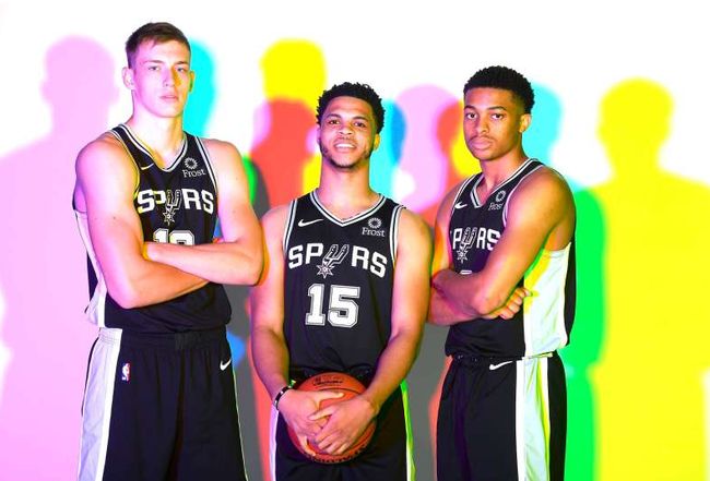 是社媒时代 是社媒时代